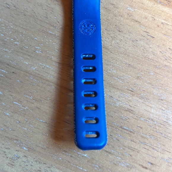 EUC Tory Burch for Fitbit Blue Tracker band - Picture 10 of 11